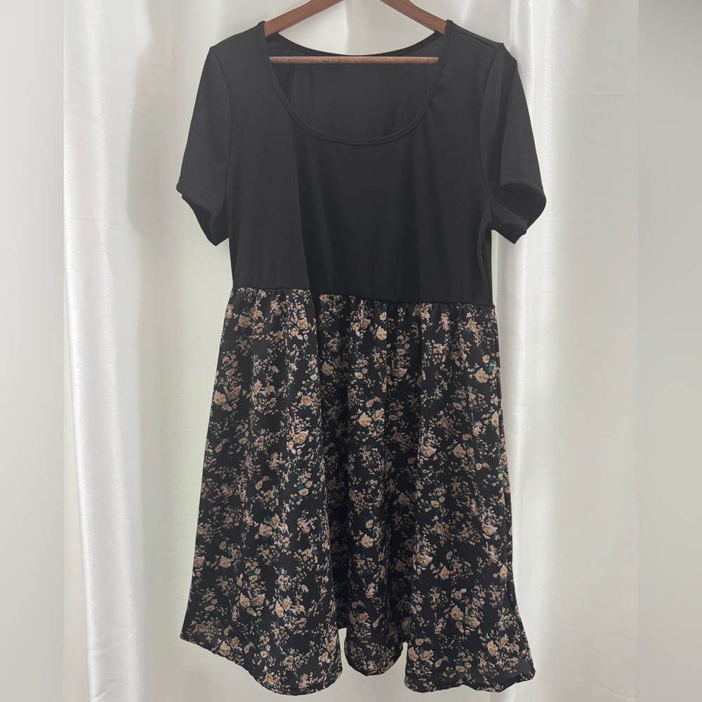 Black Floral Short Sleeve Dress